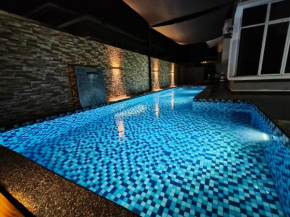 D'ZAHRA HOME - with 30ft private pool
